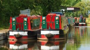 Narrowboat surveys with UK BOAT Surveys