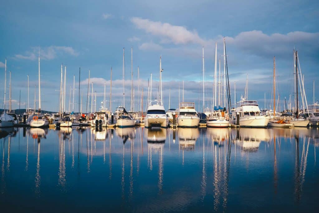 Motorboat and Sailing Yacht Pre‑Purchase Survey Advice in Southampton, Hamble, Poole & Hampshire Motorboats and sailing yachts in Southampton, Hamble and Poole marina for pre-purchase surveys